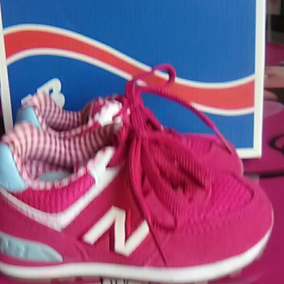 Shoes - Picture 2 of 2